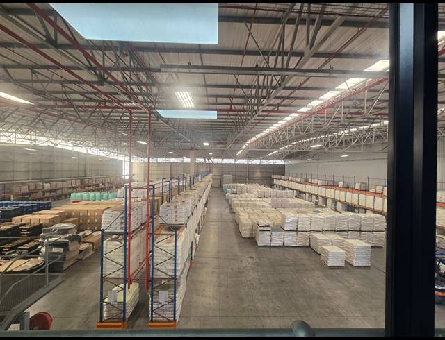 6,569M² WAREHOUSE TO LET IN BELLVILLE SOUTH INDUSTRIA
